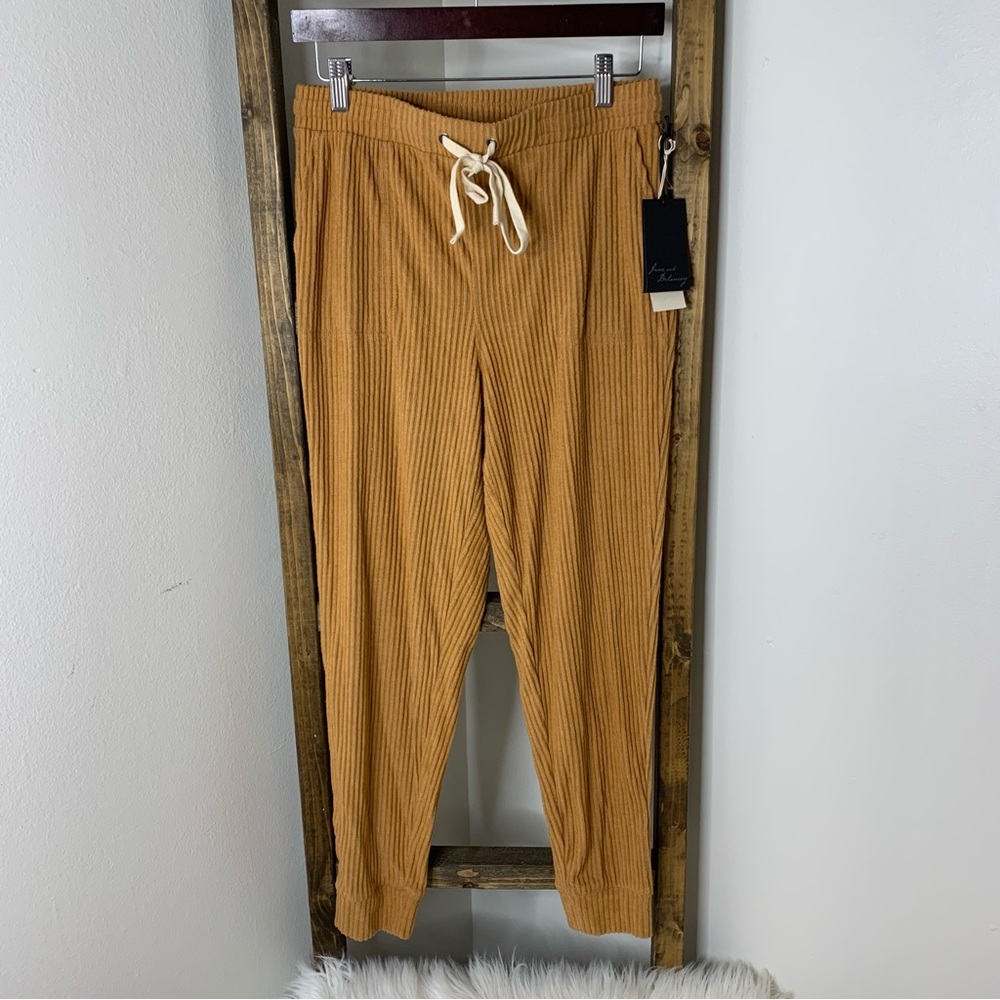 Jane and Delancey Cozy Tan Ribbed Women's Joggers Size S